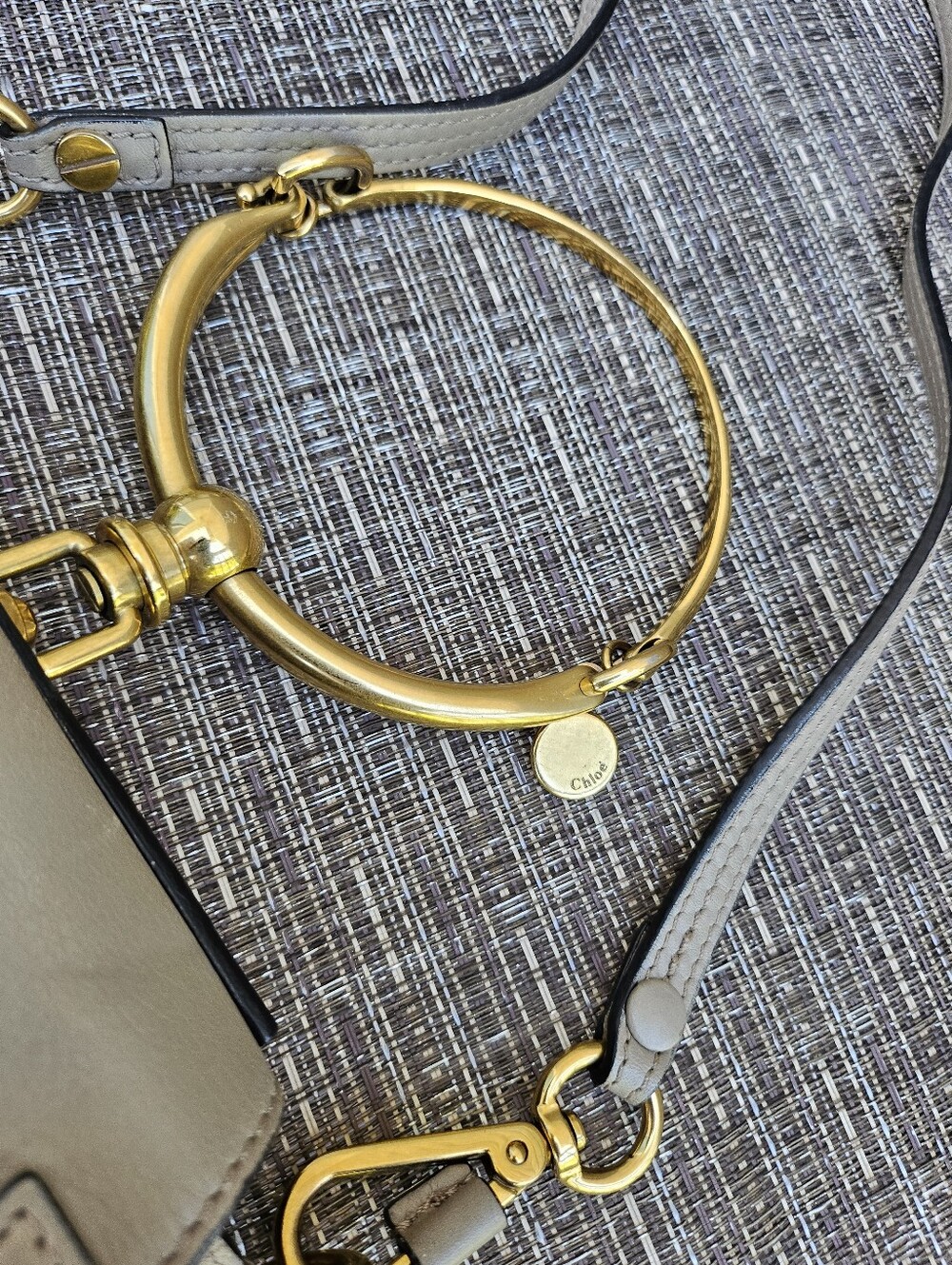Chloe Nile Bracelet Handbag Small Motty Grey - Picture 6 of 17